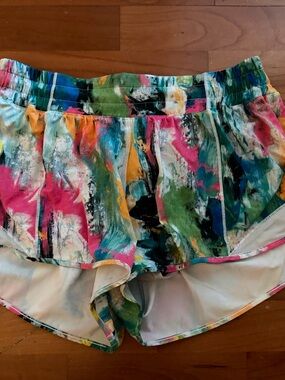 Lululemon Hotty Hot Shorts